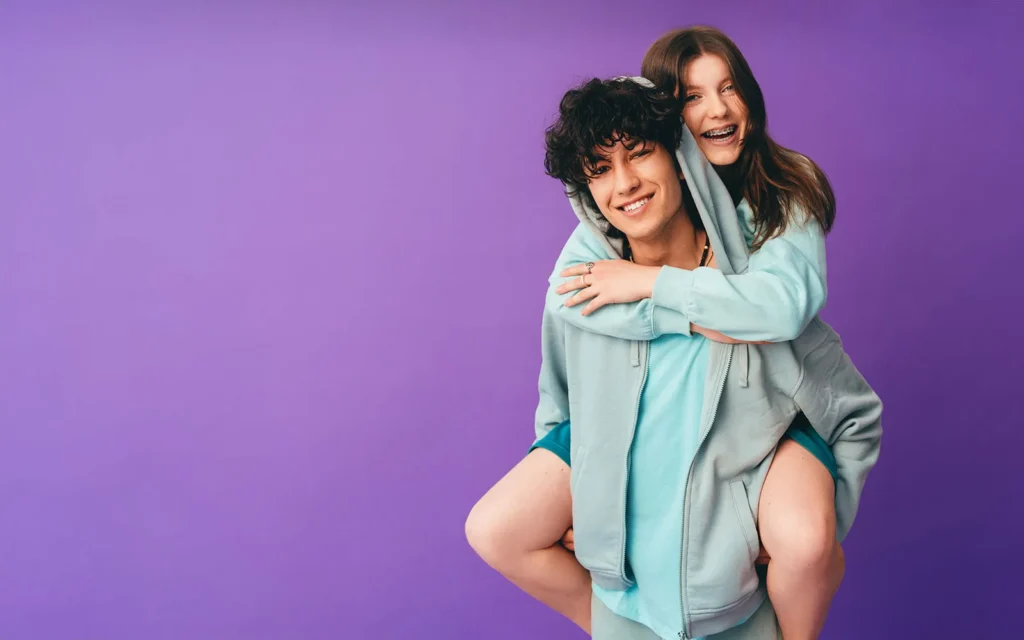 6576e7704a78794e1622ee0f_l-bg